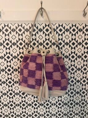Woven Checker Bucket Bag in Lavender and Light Pink